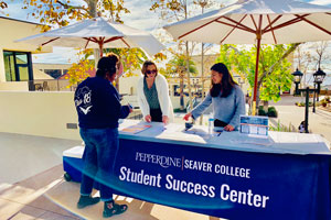 SSC staff tabling outside the Payson library